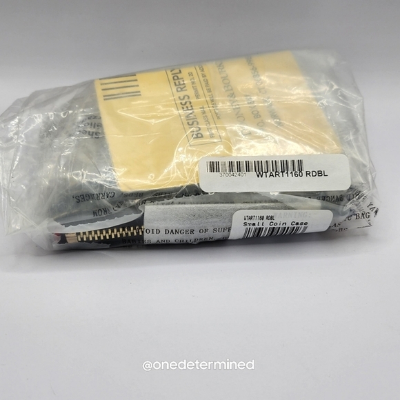 New Dooney Red Plaid Case - Picture 10 of 10